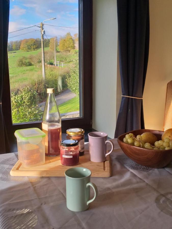 Gite L'Ecole De Ma Mere Villa Bertogne Exteriör bild