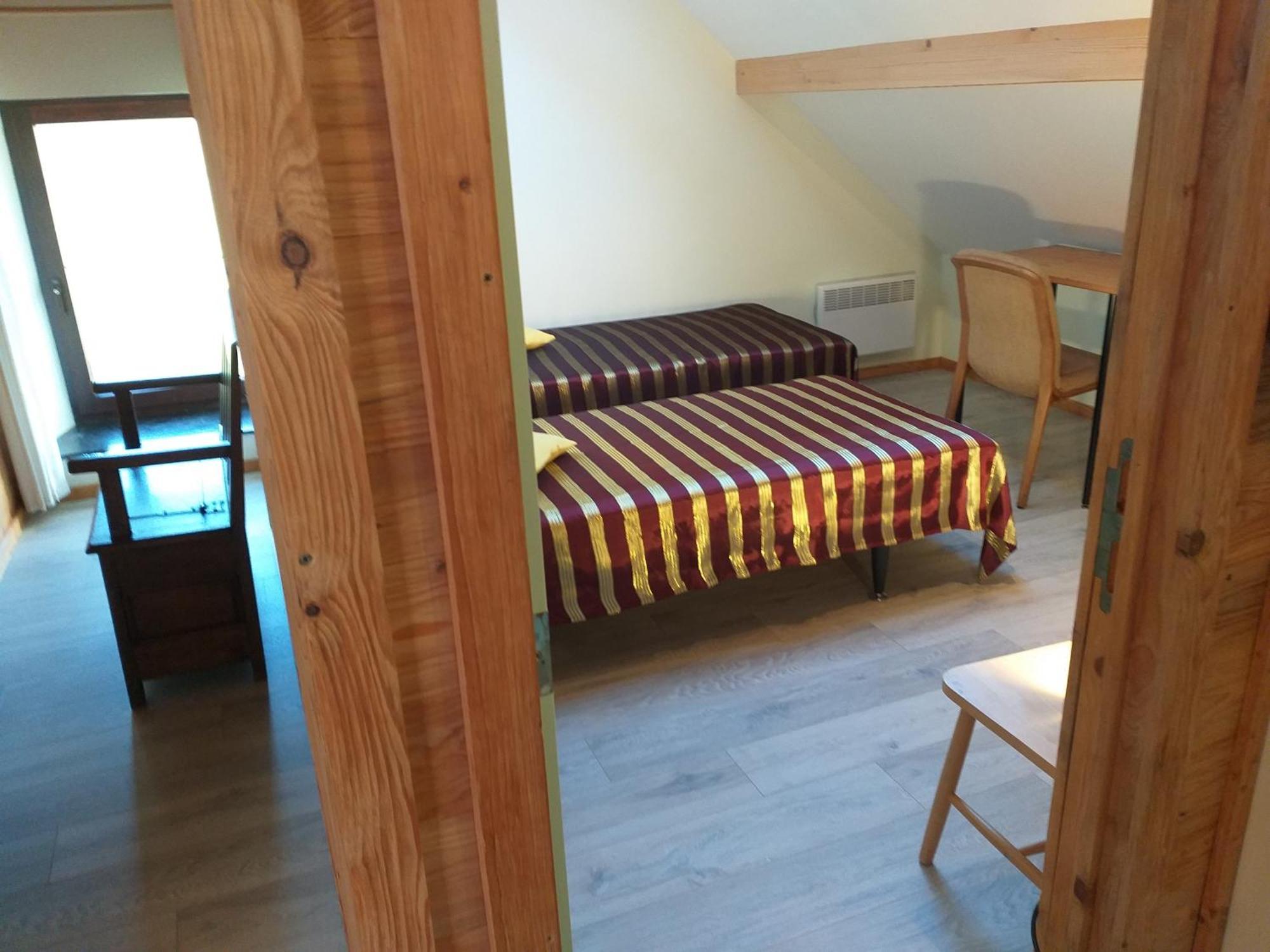 Gite L'Ecole De Ma Mere Villa Bertogne Exteriör bild
